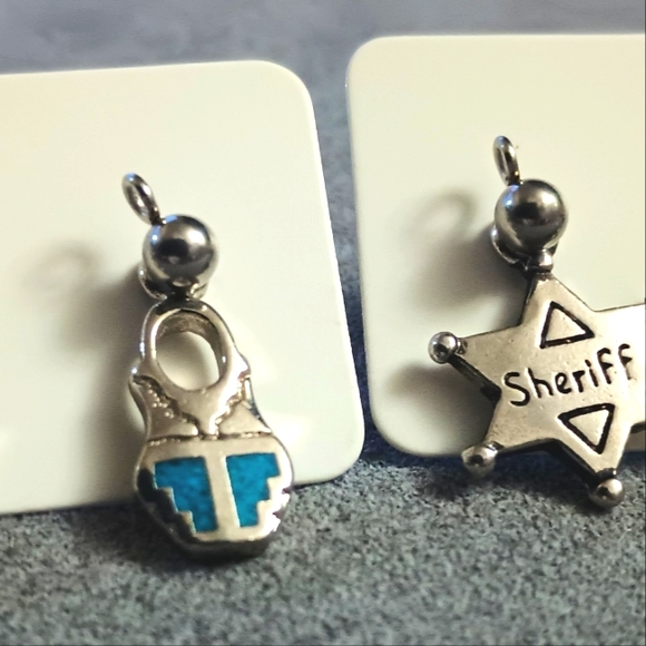 Earrings Sheriff Theme (2) Pairs Silver & Blue - Picture 2 of 3